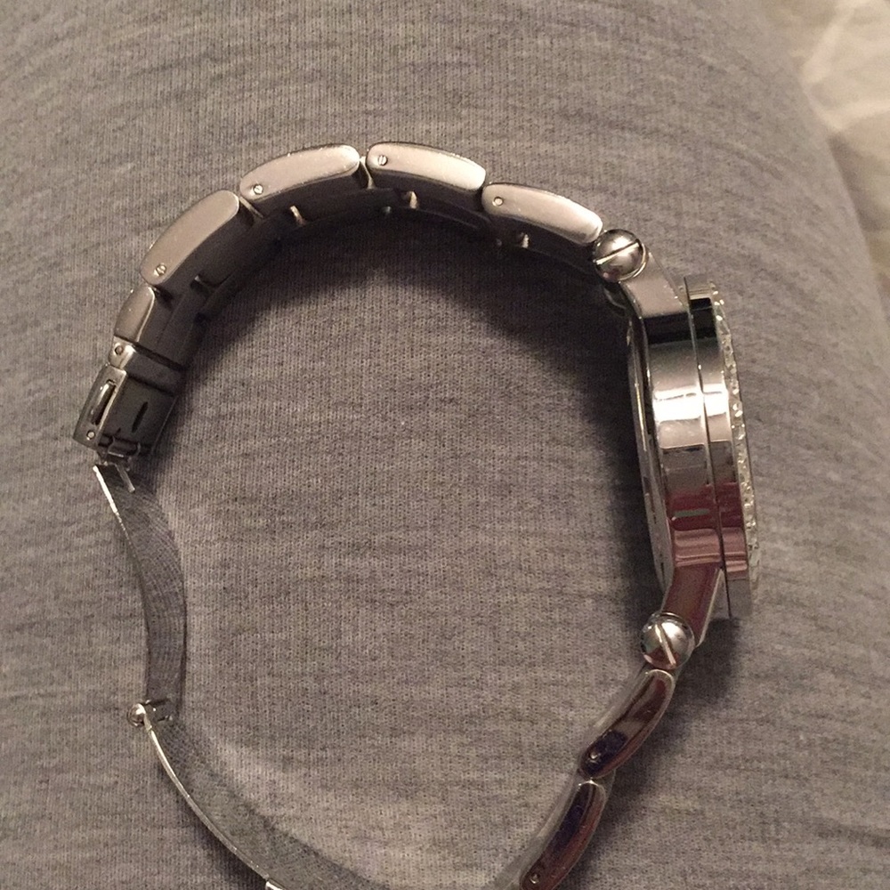 Watch - Picture 3 of 4